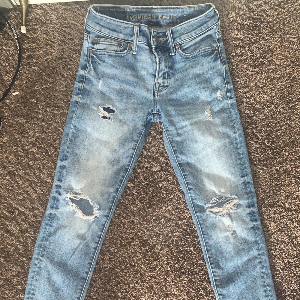 American Eagle Ripped jeans
